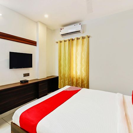 Oyo 29131 Hotel Mn Grand Shamshabad Luaran gambar