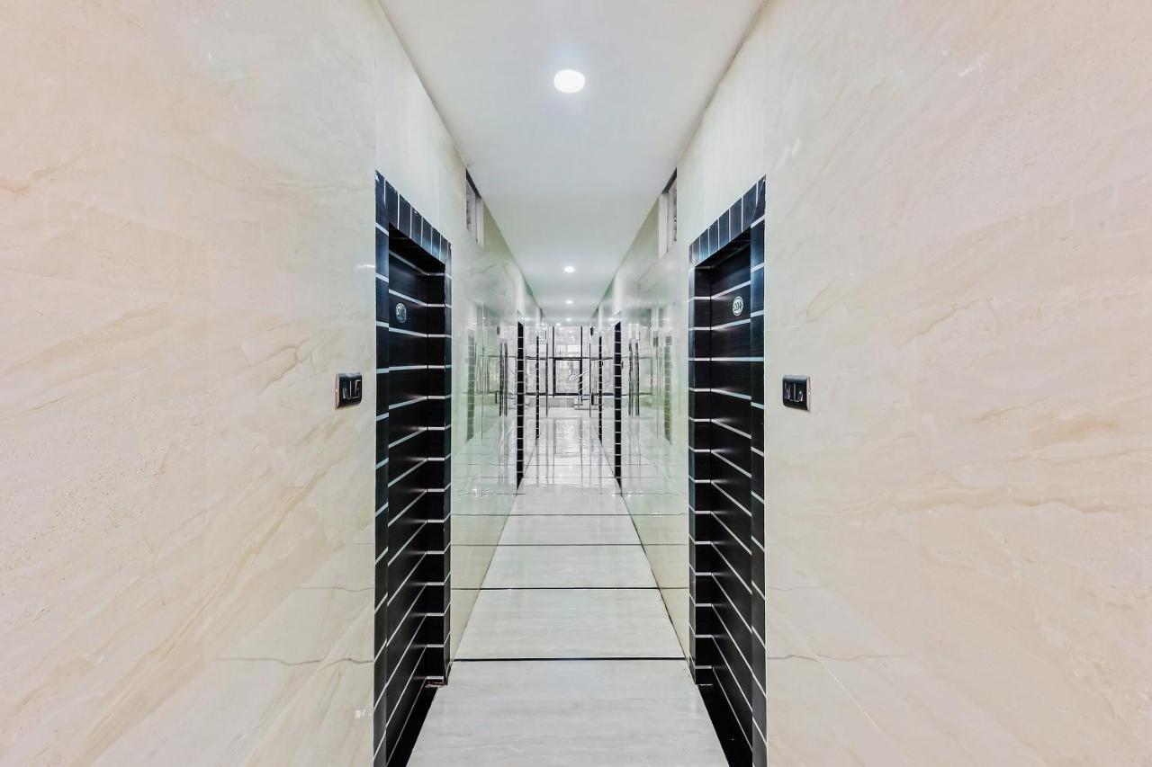Oyo 29131 Hotel Mn Grand Shamshabad Luaran gambar