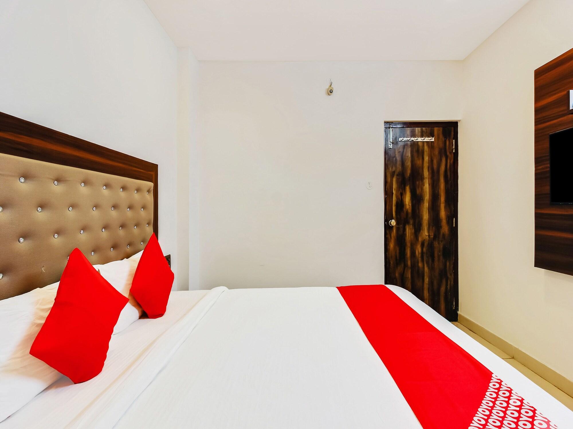 Oyo 29131 Hotel Mn Grand Shamshabad Luaran gambar
