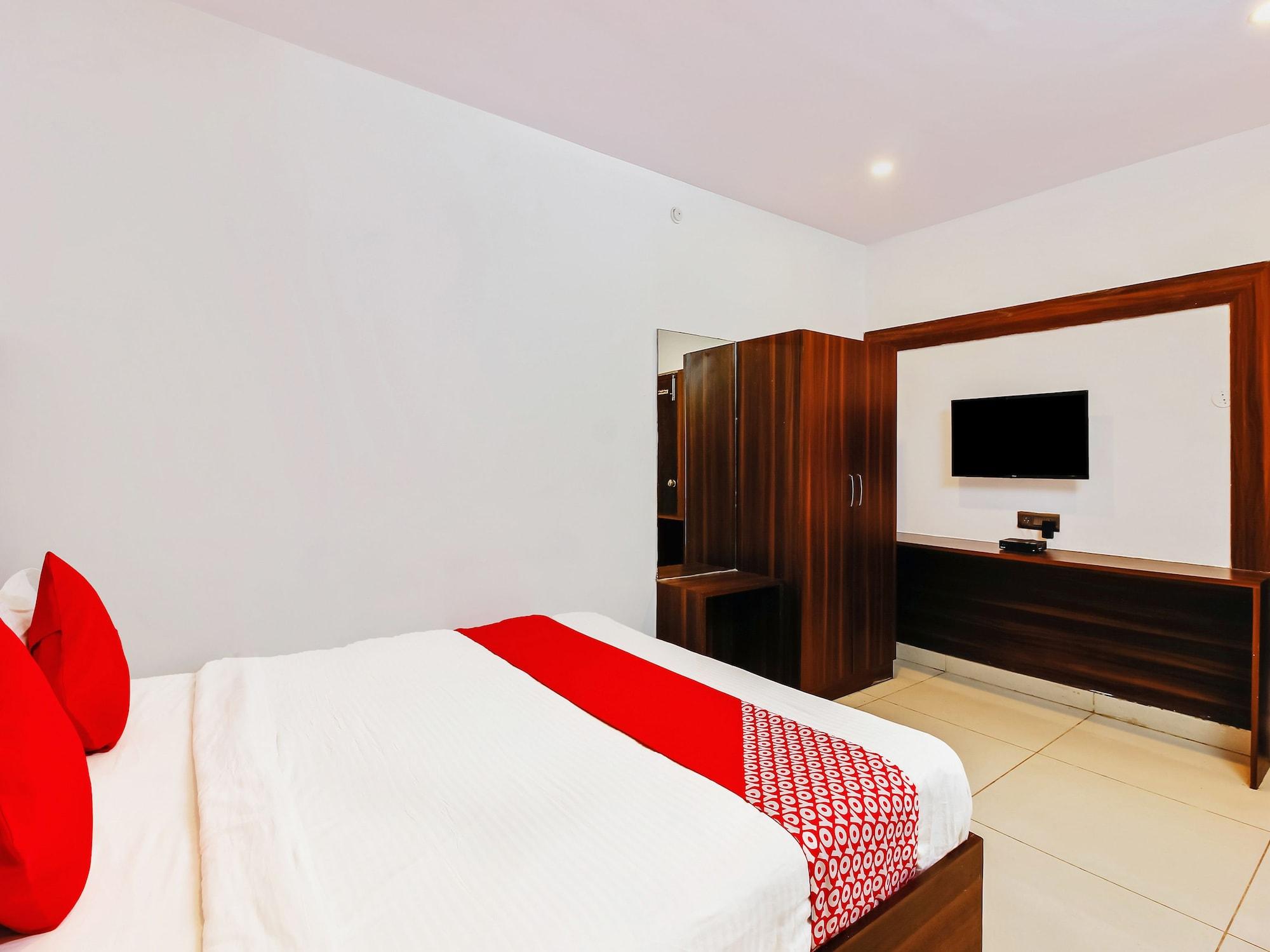 Oyo 29131 Hotel Mn Grand Shamshabad Luaran gambar