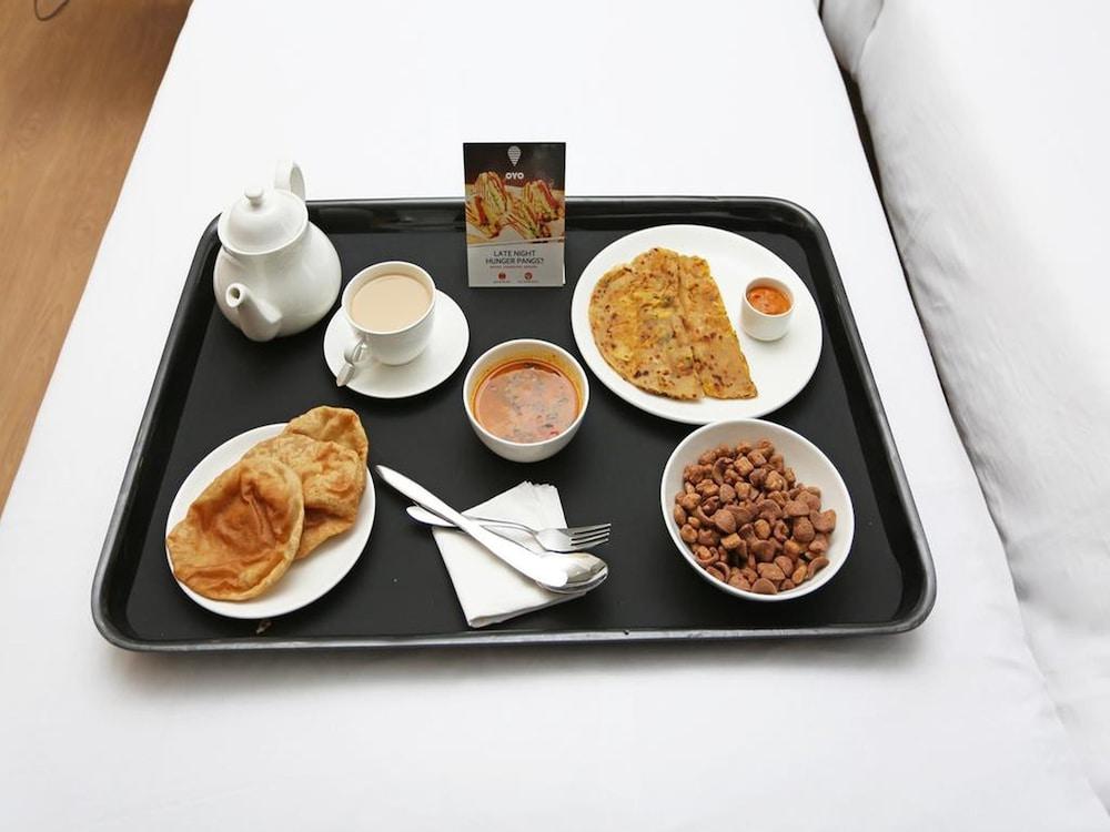 Oyo 29131 Hotel Mn Grand Shamshabad Luaran gambar