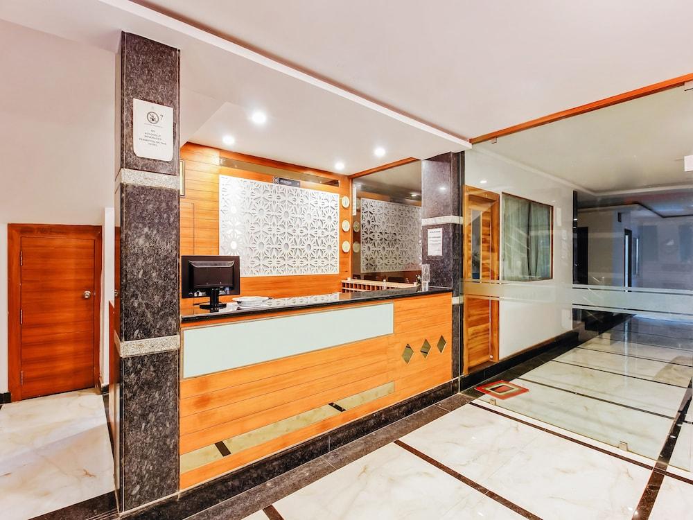 Oyo 29131 Hotel Mn Grand Shamshabad Luaran gambar